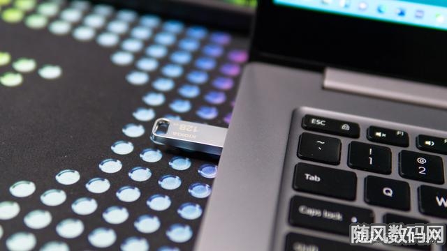 双11办公U盘推荐：铠侠 U366 USB3.2 随闪 U盘使用体验